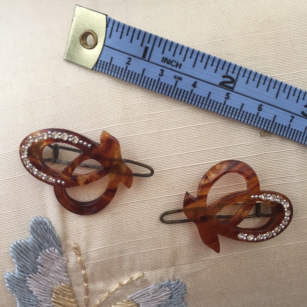 Vintage Tortoise/Rhinestone Hair Clips